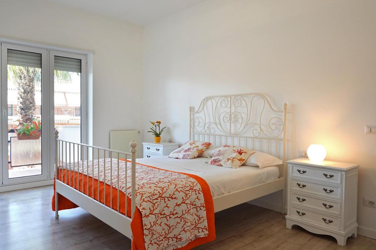 Piazza Lauro Suites Sorrento Esterno foto