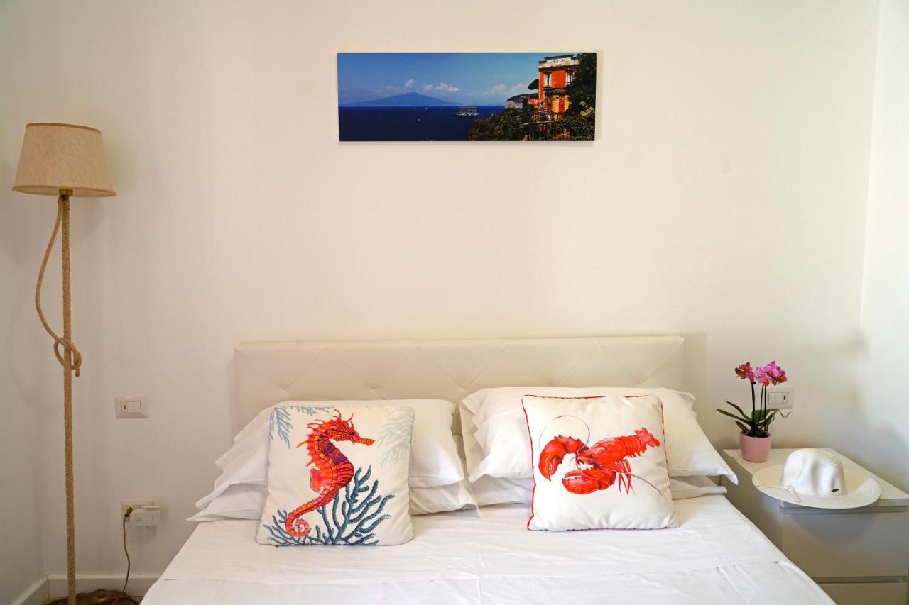 Piazza Lauro Suites Sorrento Esterno foto